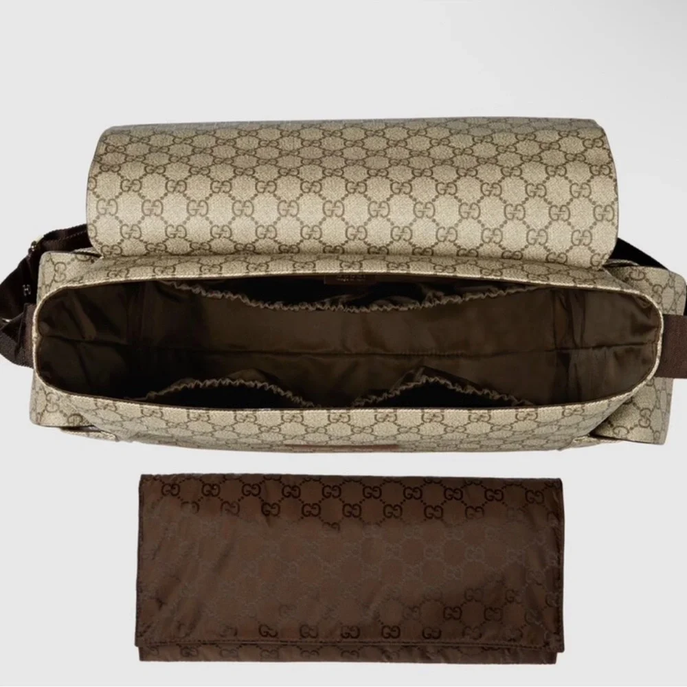 Gucci diaper bag! Like new! With changing pad!